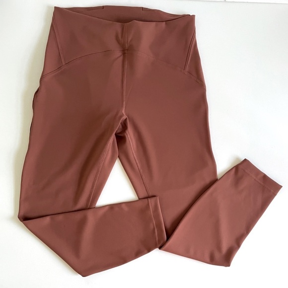 Lululemon InStill High-Rise Tight 25" Size 10 - Picture 4 of 9